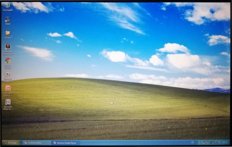 Windows XP running on eMachines Notebook, Fresh Install 2019